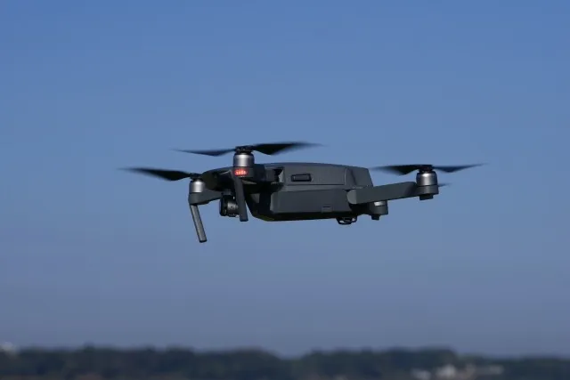 ドローンスクールで東京都の更新費用を比較し効率よく資格を維持する方法